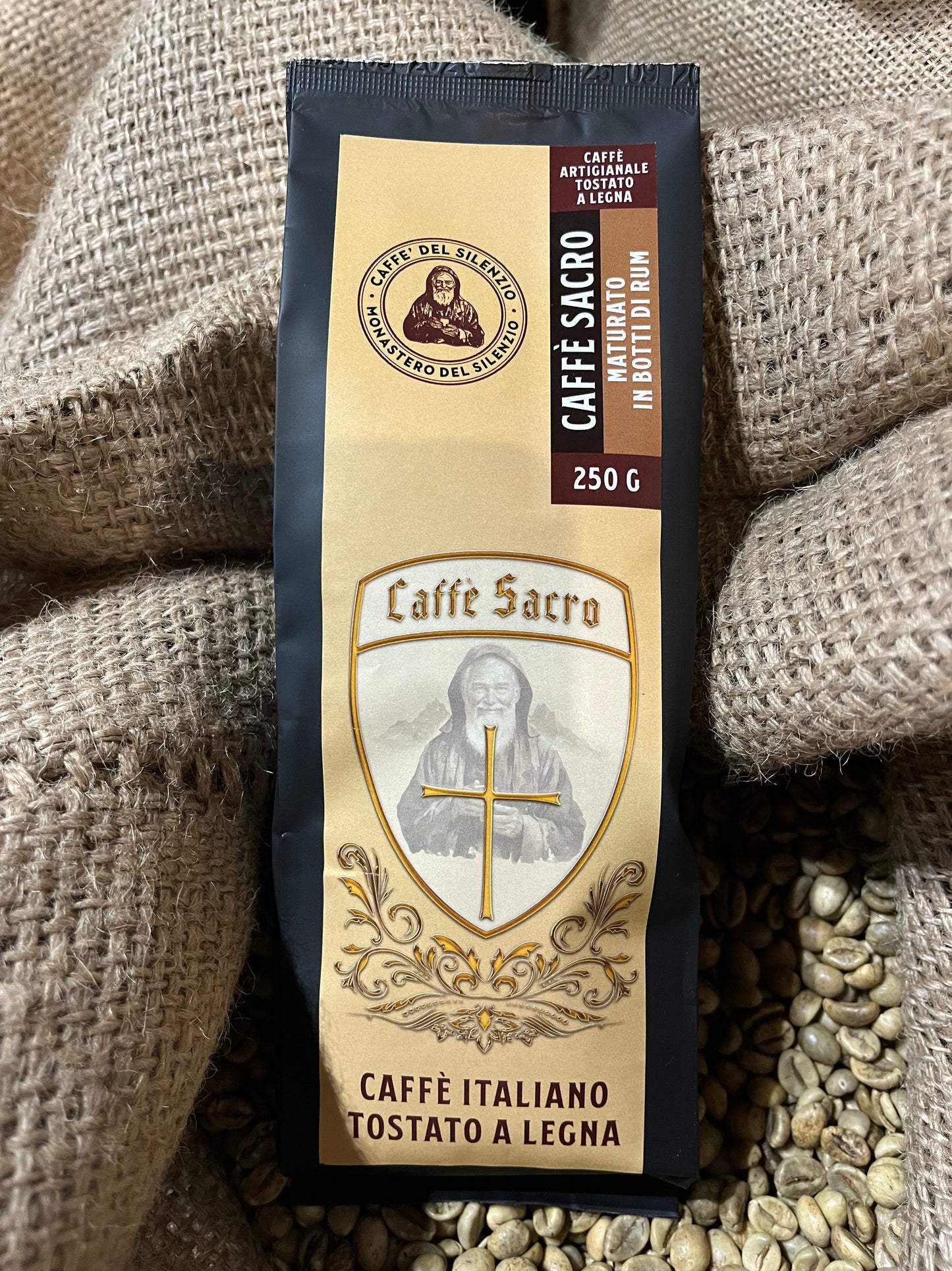 Caffè Sacro maturato in botti di Rum dal Monastero del Silenzio, tostato a legna su Linea Sacra di S. Michele